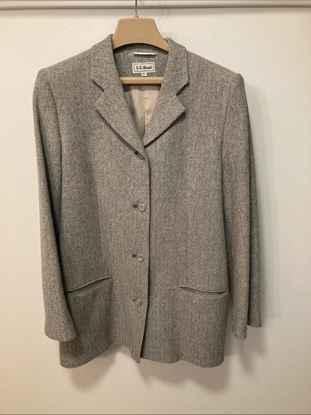 L.L. Bean Women’s Gray Herringbone Wool-Blend Blazer
